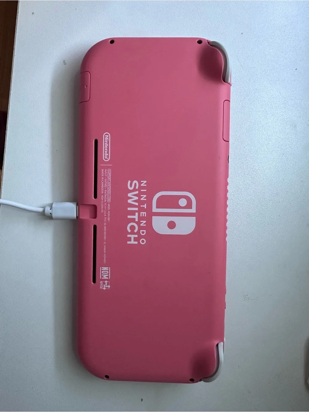 Nintendo Pink Handheld Console with Pink Carry Case and Game Cards